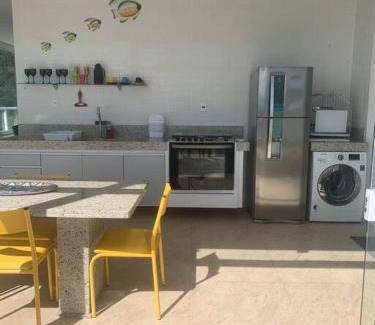 Toninhas Apartment | Cobertura Mar c/piscina particular frente pro mar