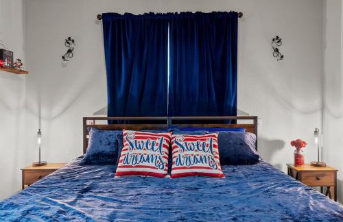Pacific House | Coca Cola Cottage - Stay & Play Near Purina Farms - Dog Friendly