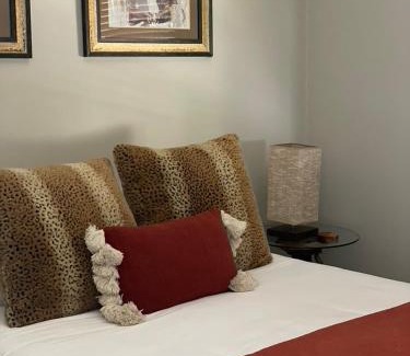 Echuca Hotel | CocknBull Boutique Hotel Echuca
