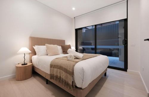 Burwood Apartment | 'CoCo' 2-BR Apt in the heart of Burwood with free parking