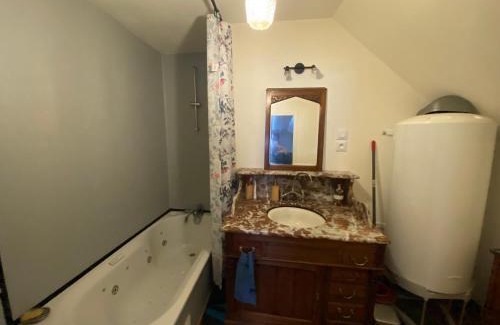La Celle-sous-Gouzon Apartment | Coco Bonnevie