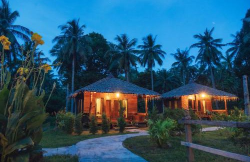 Nuea Khlong Resort | COCO Canopy Boutique Resort