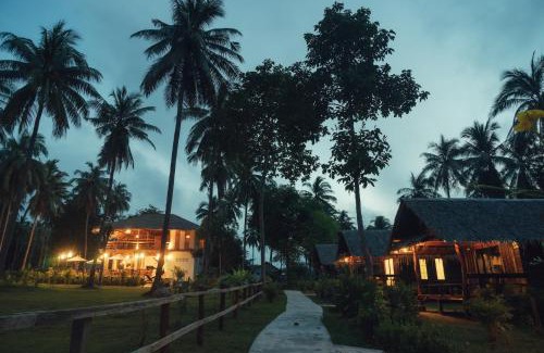 Nuea Khlong Resort | COCO Canopy Boutique Resort