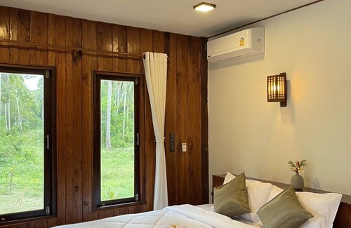 Nuea Khlong Resort | COCO Canopy Boutique Resort