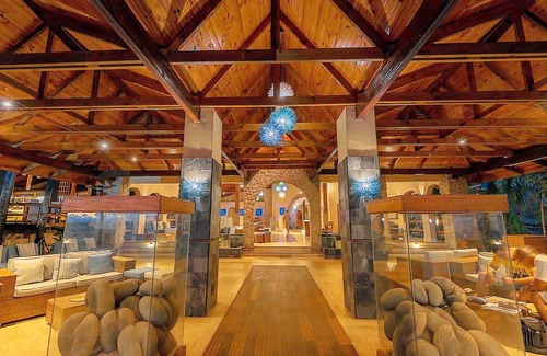 Anse Bois de Rose Hotel | Coco de Mer Hotel and Black Parrot Suites