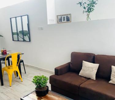 El Pilar Apartment | Coco Homes