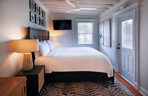 Downtown House | Coco Plum Inn