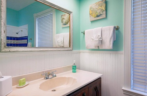Downtown House | Coco Plum Inn