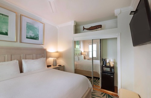 Downtown House | Coco Plum Inn