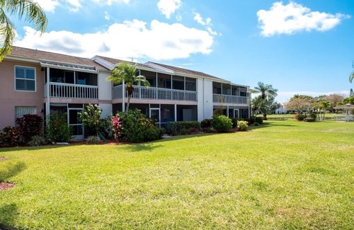 Iona Condo | Coco's Beach House @ Quail Run Condos