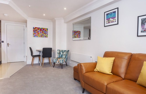 York Apartment | Cocoa suites Apartment 23