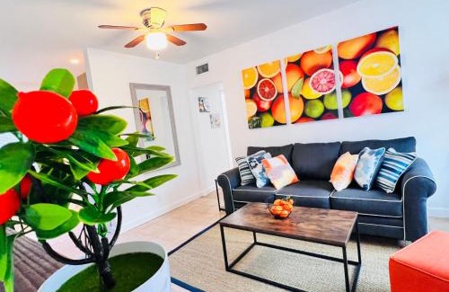 Poinsettia Heights Apartment | CocoBay 2BR Condos Near Beach, Galleria Mall, Wilton Manors, Cruise Port