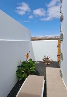 Los Cocoteros House | CocoMar I - Private heated pool with sea views