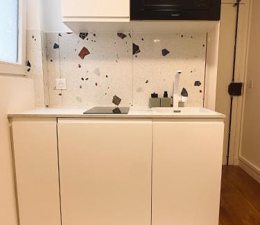 Batignolles Apartment | Cocon Chic - Pont Cardinet- Design & Sérénité