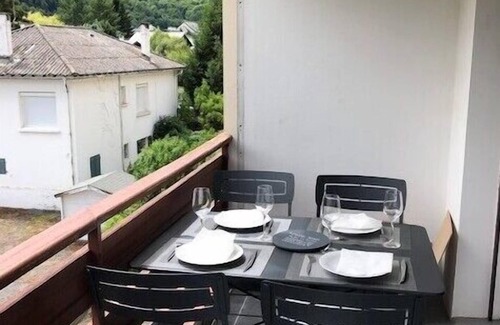 Saint-Lary-Soulan Apartment | Cocon Pyrénéen 5-diamond luxury apartment with terrace, parking, bike room