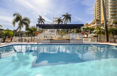 East Fort Lauderdale Resort | Coconut Bay Resort