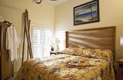 Old Town Resort | Coconut Beach | Hot Tub | Lux Resort | Pool | Concierge