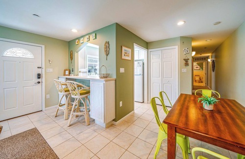 North End Condo | Coconut Cove: ACROSS from beach + boardwalk + parking w/Full Linen Service!