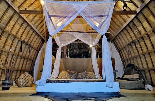 Maumere Hotel | Coconut Garden Beach Resort