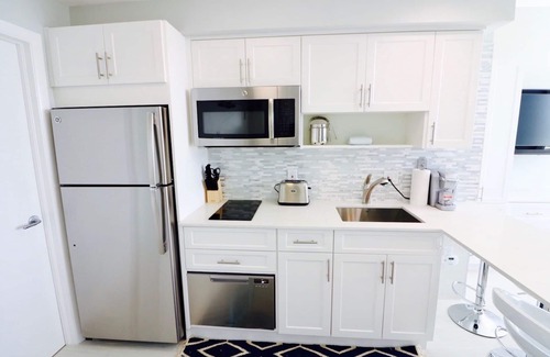 Coconut Grove Apartment | Coconut Grove 21st Floor Private Studio-Parking & WIFI included