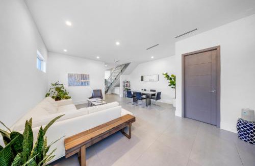 Southwest Coconut Grove Villa | Coconut Grove Casita with Private plunge Pool, Gated