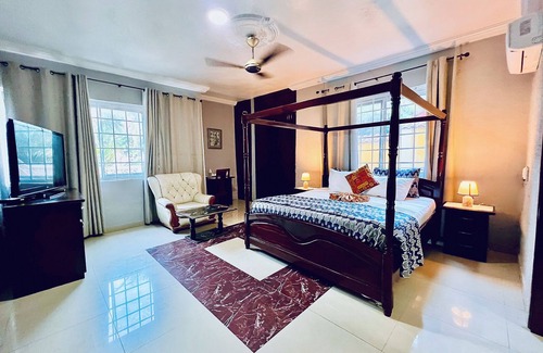 Prampram House | Coconut Pointe Villa & Beach Resort