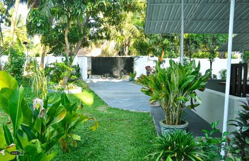 Pottuvil Division 2 Villa | Coconut Villa