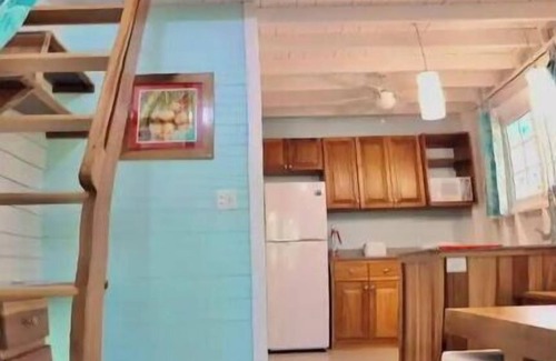 Big Creek Apartment | CoconutTree Beachfront Bungalow