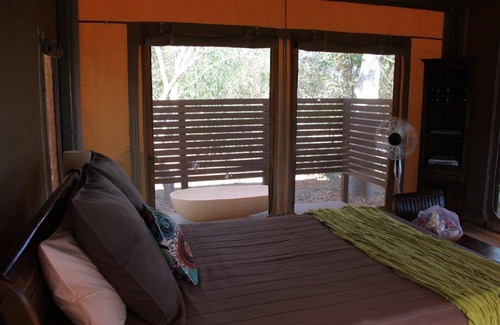 Broome Bed & Breakfast | Coconutz - Self contained eco tent with fantastic ocean views, 800 m to beach