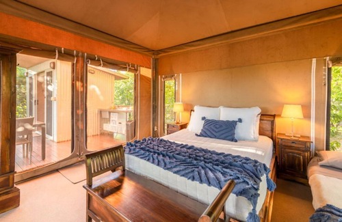 Broome Bed & Breakfast | Coconutz - Self contained eco tent with fantastic ocean views, 800 m to beach