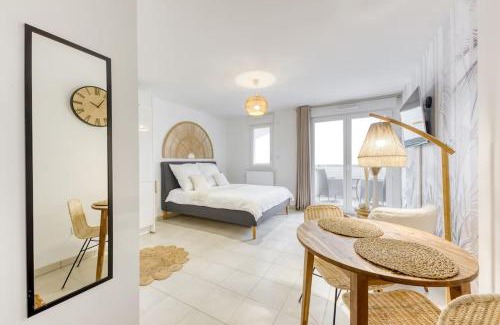 Le Plessis-Robinson Apartment | Cocoon de Luxe - Oasis Paris Lisbonne
