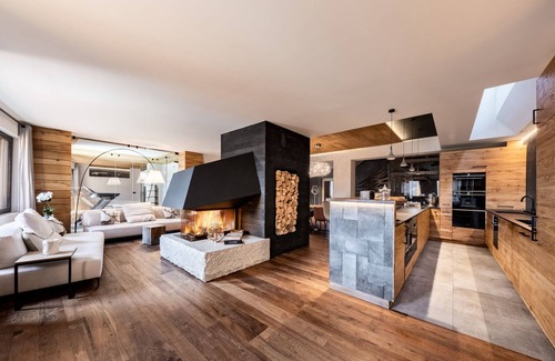 Corgnolaz Ski Chalet | Cocoon Deluxe Luxury Chalet - PrivateChef, Spa, Daily Housekeeping