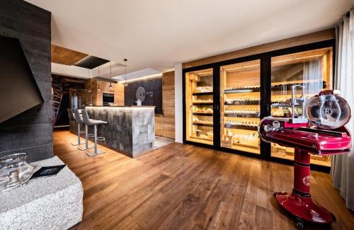 Corgnolaz Villa | Cocoon Deluxe Luxury Chalet Spa F&B