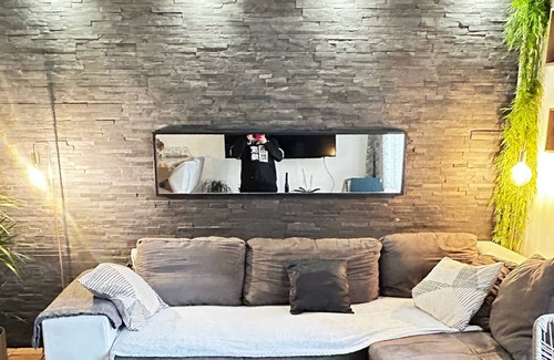 Porte de la Chapelle Apartment | Cocooning AU Bassin DE LA Vilette