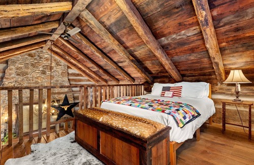 Fredericksburg Other | Coco’s Cabin at the Lucky S