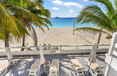 Simpson Bay Resort | CocoVaa Beach Boutique Hotel