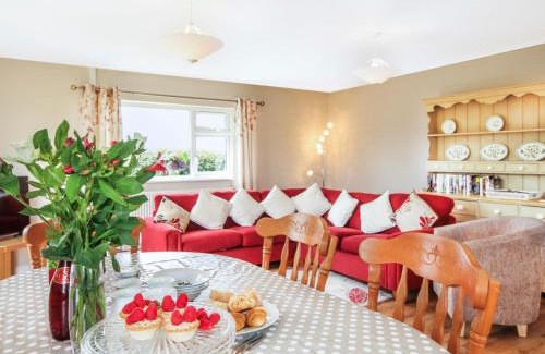 Brynrefail House | Coed Bolyn Lodge
