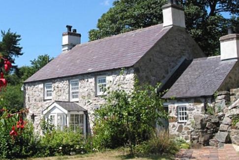 Menai Bridge House | Coed y Berclas cottage, private orchard with stunning views