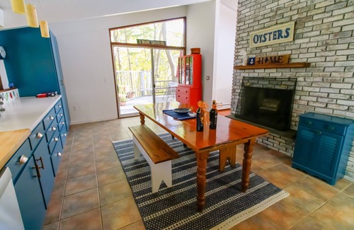 Damariscotta House | Coffee on your deck with a serene sunrise as you watch eagles soar