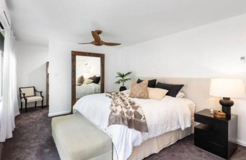 Coffs Harbour House | Coffs Creek Bungalow