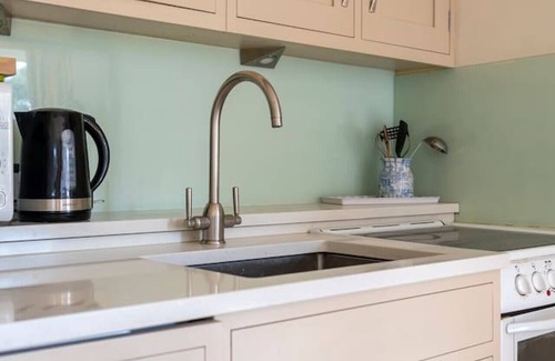 Pattiswick Apartment | Coggeshall Countryside Cottage Near Scenic Trails & Pub