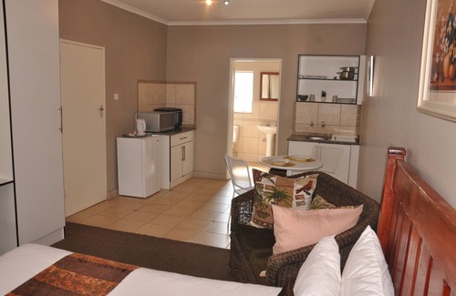 Harare East House | Coghlan Villa Guest House