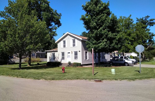 Pentwater House | "Coho Cottage" Village of Pentwater