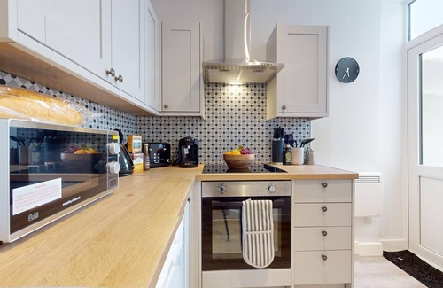 Roath Apartment | Cohost Partners Cozy 1BR Free Parking