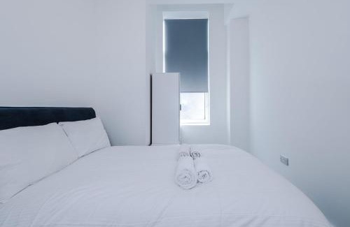 Warrington Apartment | Cohost Partners Cozy Stay Heart of Warrington
