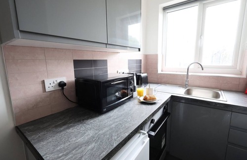 Penylan Apartment | Cohost Partners Stylish Studio Near Cardiff Bay
