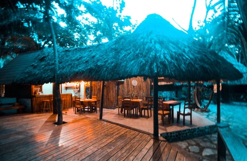 Bullet Tree Falls House | Cohune Palms River Cabanas: Private river cabanas just 2.5 mi from San Ignacio