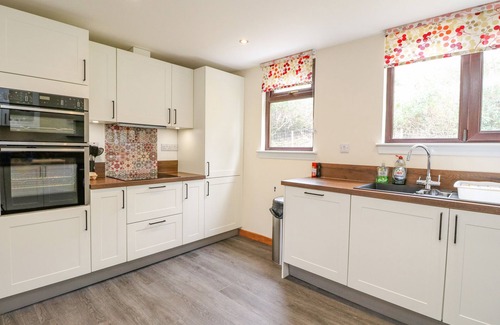 Glenfinnan House | COIRE-DHIUBH, pet friendly, character holiday cottage in Glenfinnan