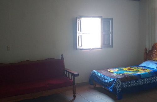 De Mexicanos House | Colonial house