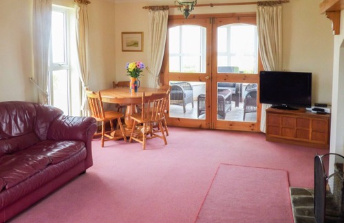 Magherawardan Cottage | COLBHA COTTAGE, family friendly in Portsalon, County Donegal